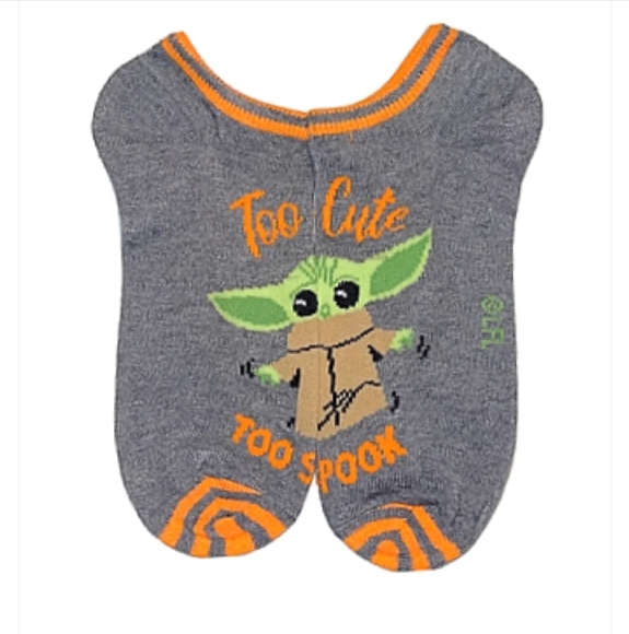 STAR WARS' THE MANDALORIAN BABY YODA HALLOWEEN 5 PAIR NO SHOW SOCK SET - Picture 4 of 9